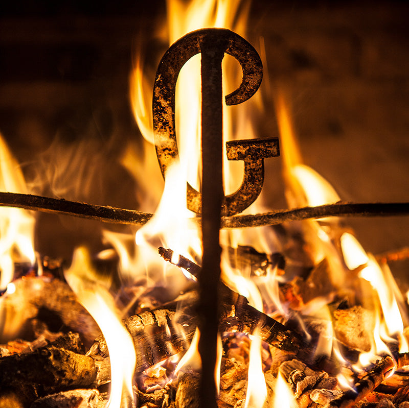 CUSTOM ORDERS & BRANDING